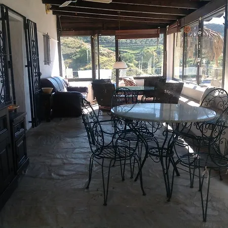 Casa Casuarina לינה וארוחת בוקר