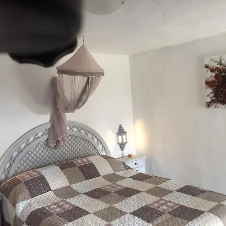 Casa Casuarina לינה וארוחת בוקר Almuñécar